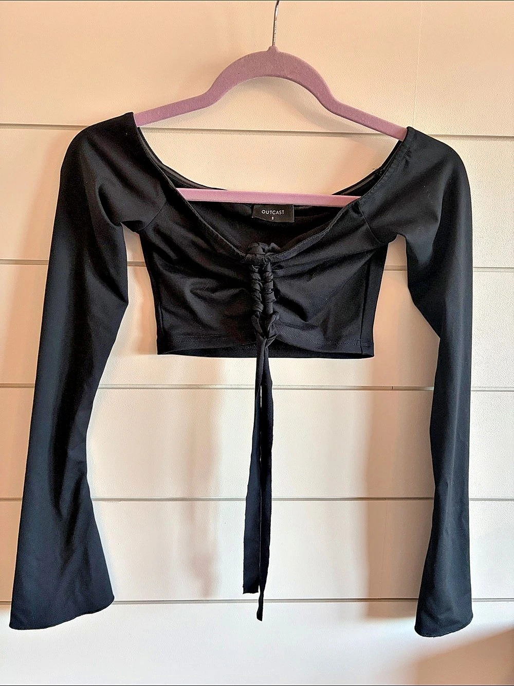Outcast Black Tie-Front Crop Top Size Small